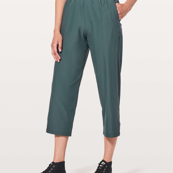 lululemon athletica Pants - Lululemon Next Move Crop *23" Gravity Travel Pants Size 4